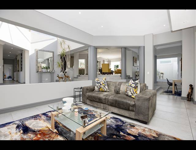 7 BEDROOM HOUSE FOR SALE IN DAINFERN GOLF ESTATE